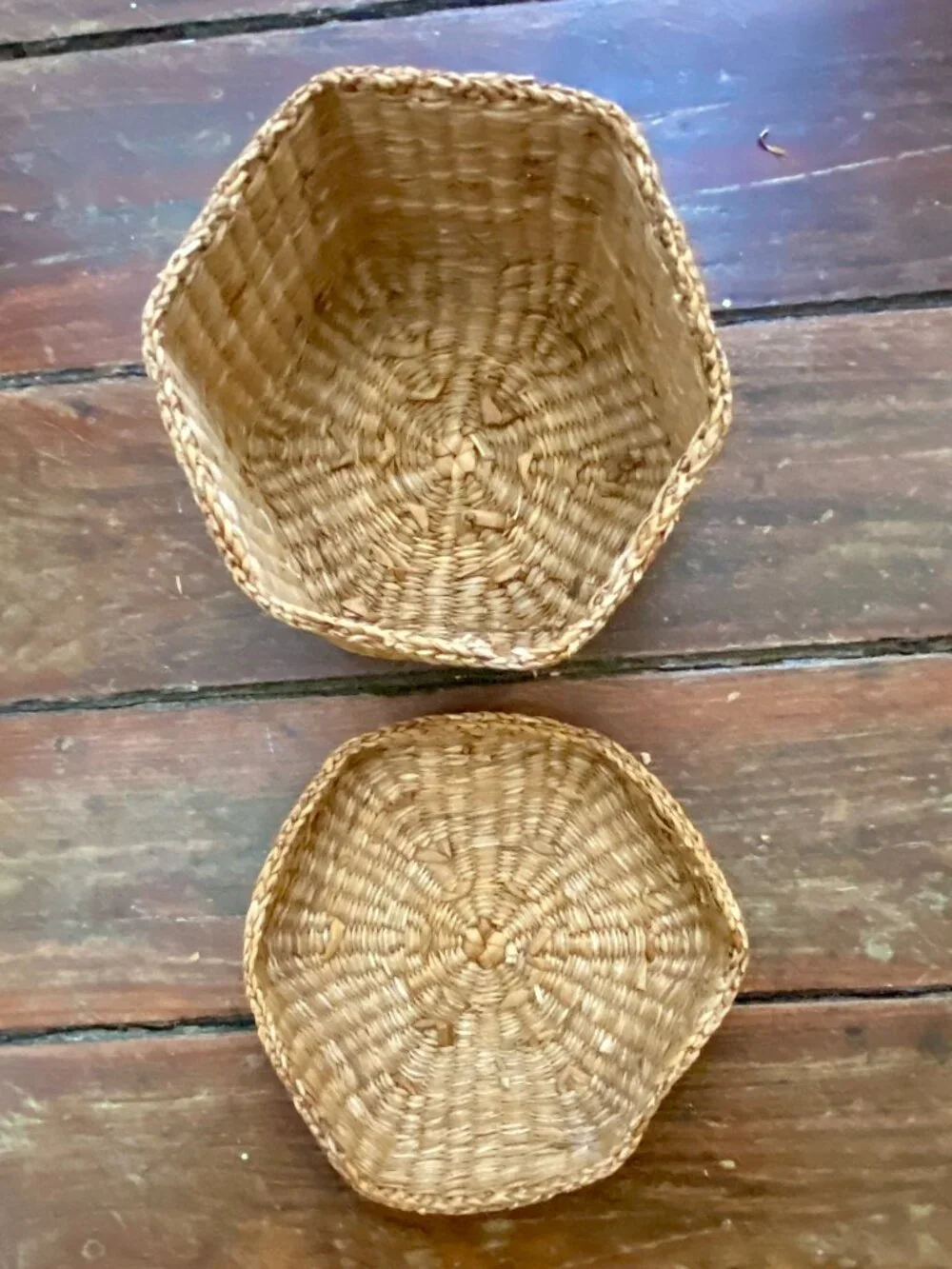 Nesting Natural Sweet Grass Woven Hexagon Baskets Set of 4 w/Lids Cottagecore